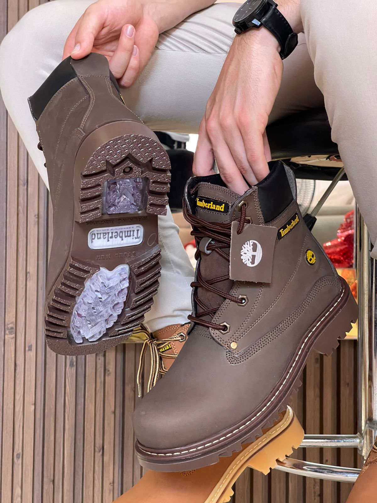Timberland™ – Botas que aguantan todo… ¡y te hacen ver con estilo!